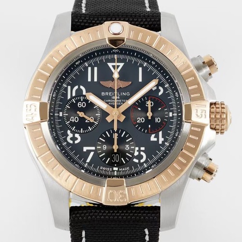 Breitling Avenger B01 Chronograph 45 브라이틀링 어벤저 B01 크로노그래프 45 골드 블랙