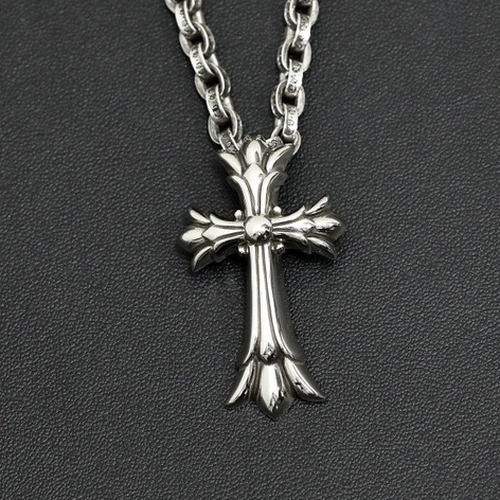 Chrome Hearts Medium Heavy Cross Pendant 크롬하츠 미디엄 헤비 크로스 펜던트