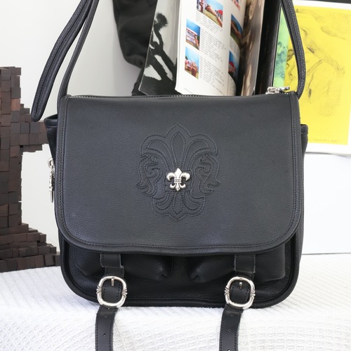 Chrome Hearts Soft Shoulder Tiny/B Fleur-de-Lis 크롬하츠 소프트 숄더 타이니 B 백합 문양 크로스백
