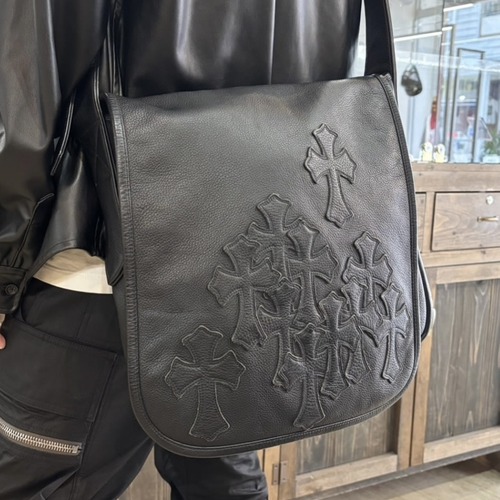 Chrome Hearts All Black Cross Embossed Shoulder Bag 크롬하츠 올블랙 크로스 엠보스 숄더백