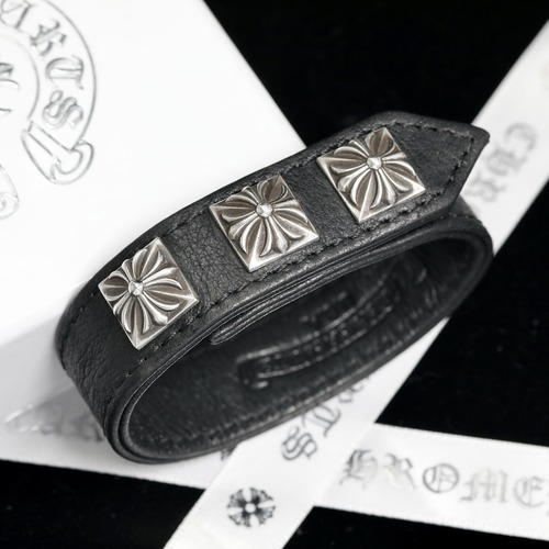 Chrome Hearts Square Cross Stud Leather Bracelet 크롬하츠 스퀘어 크로스 스터드 레더 브레이슬릿