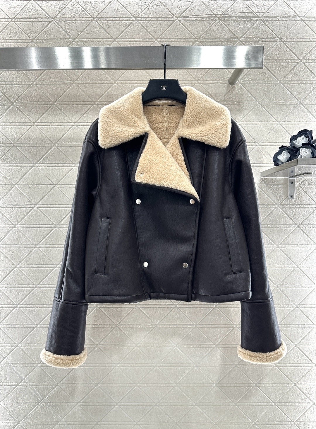 Loewe 로에베 에코 무톤 양털 라이더 자켓 21