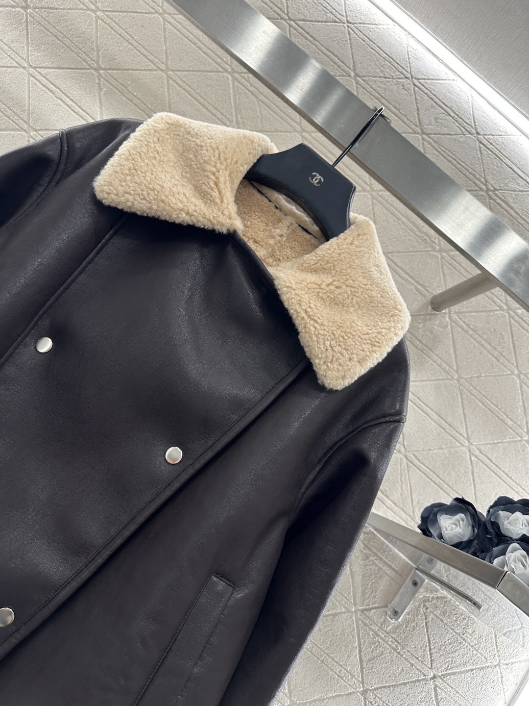 Loewe 로에베 에코 무톤 양털 라이더 자켓 22