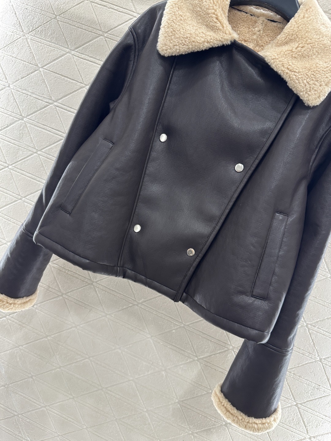 Loewe 로에베 에코 무톤 양털 라이더 자켓 23