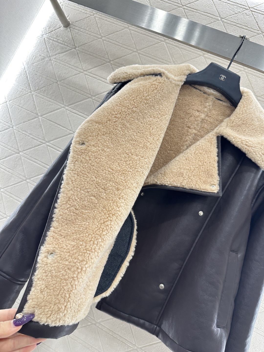 Loewe 로에베 에코 무톤 양털 라이더 자켓 26