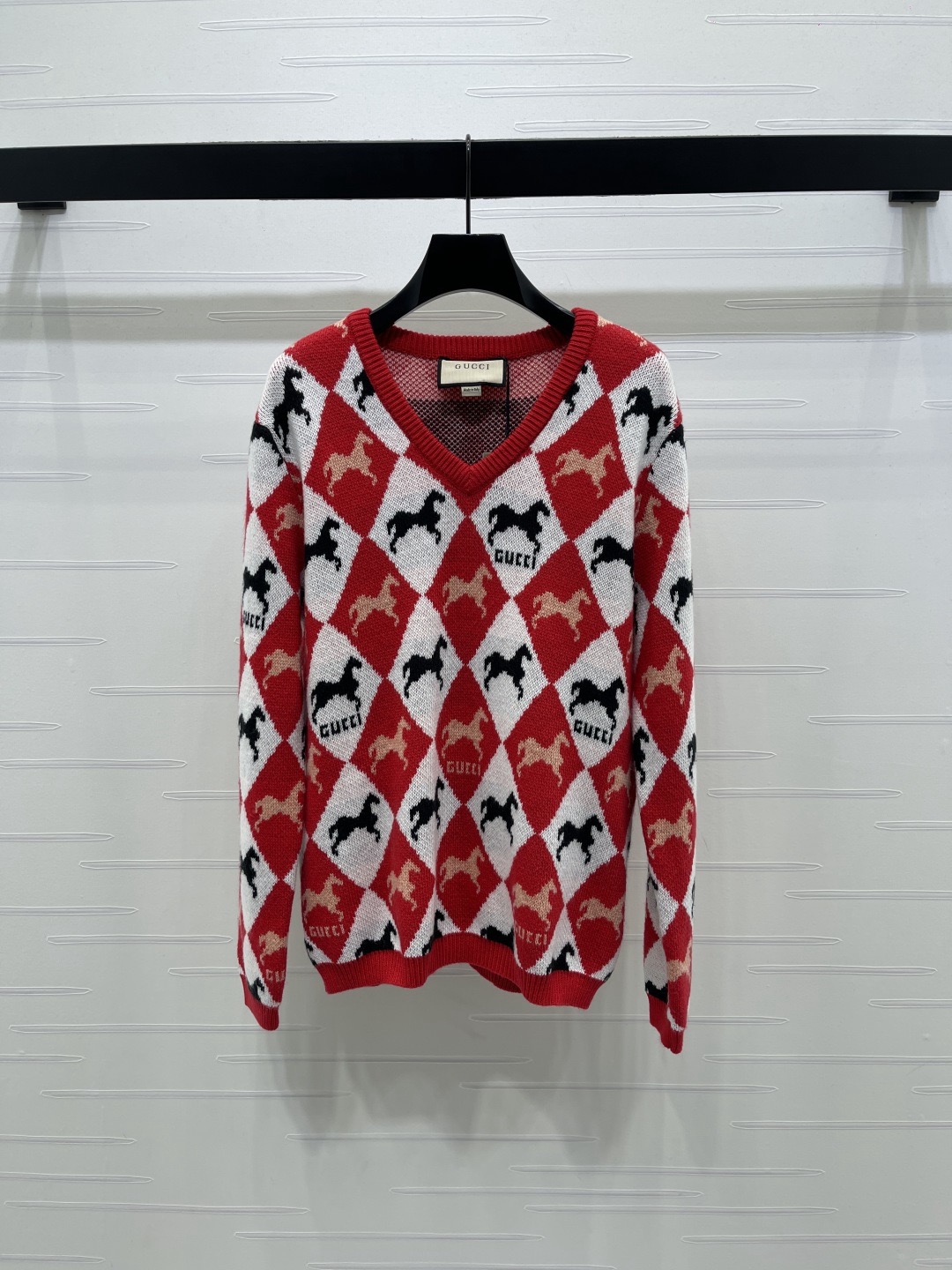 Gucci 구찌 V넥 하운드 체크 자카드 니트 9