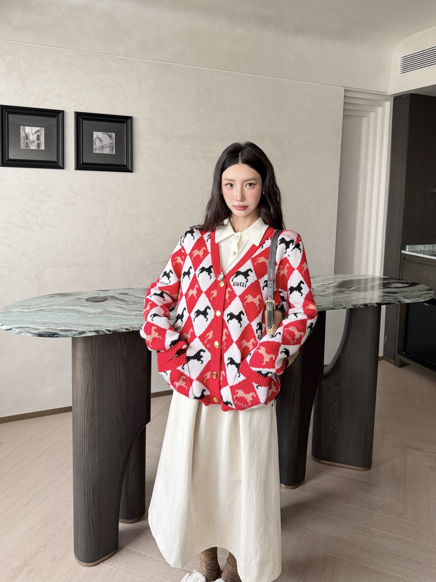 Gucci 구찌 마상 아가일 V넥 니트 가디건 10