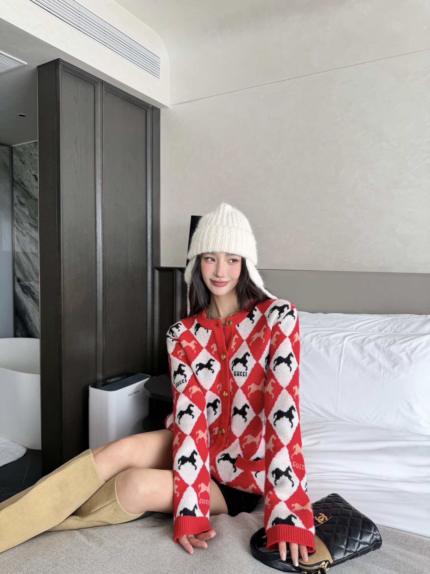 Gucci 구찌 마상 아가일 라운드넥 니트 가디건 3