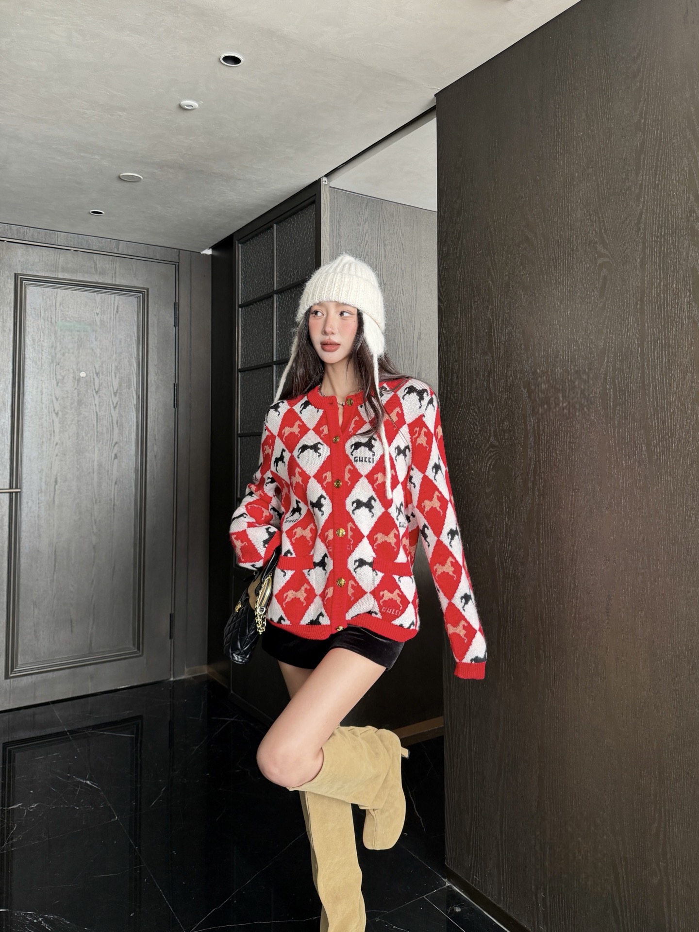 Gucci 구찌 마상 아가일 라운드넥 니트 가디건 6