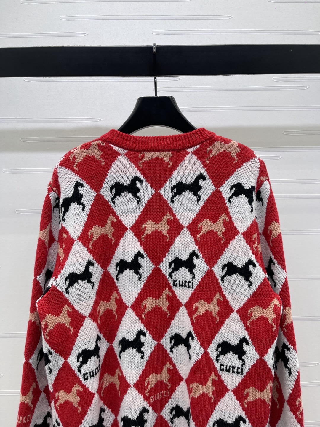 Gucci 구찌 마상 아가일 라운드넥 니트 가디건 17