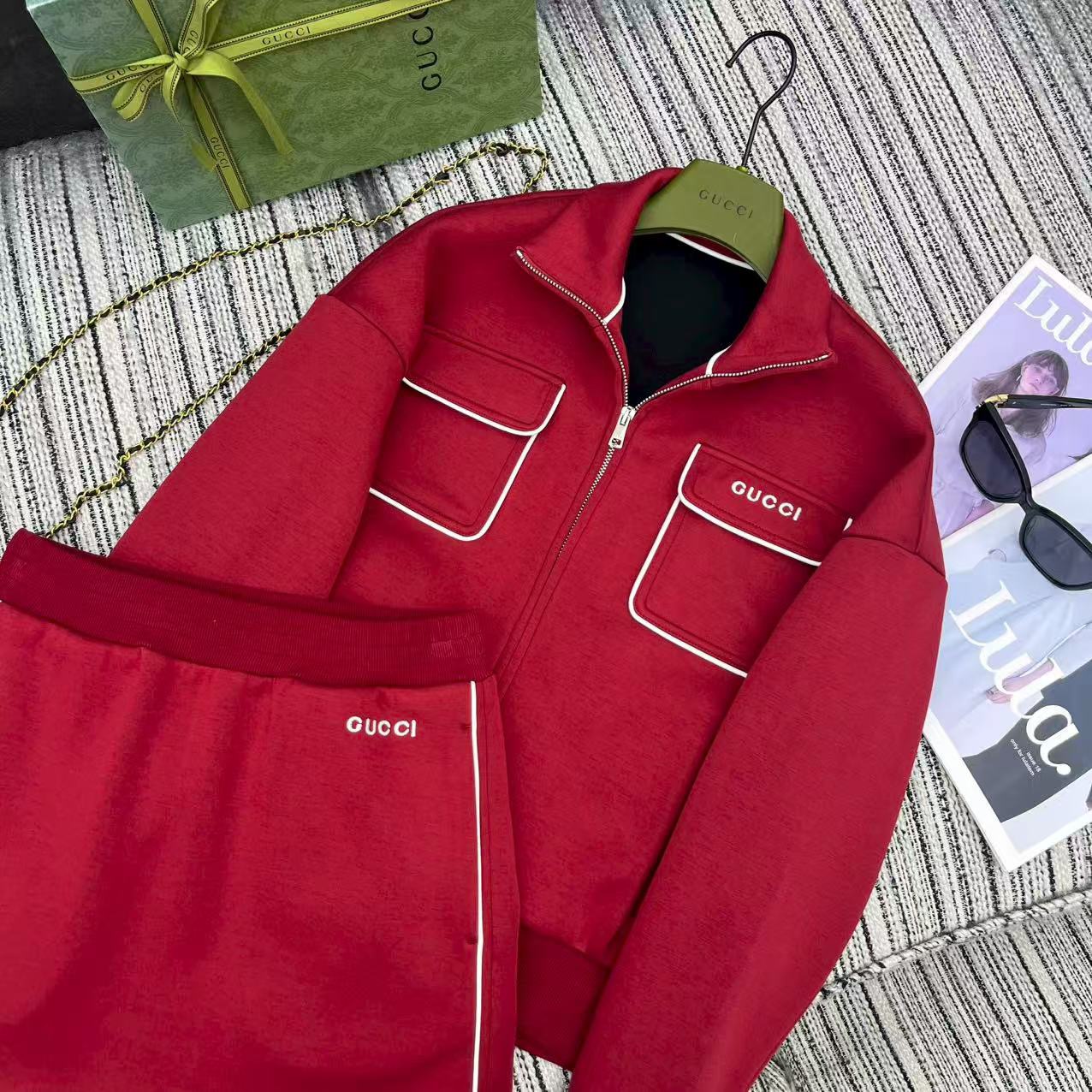 Gucci 구찌 배색 파이핑 포켓 집업 자켓 스커트 세트 19