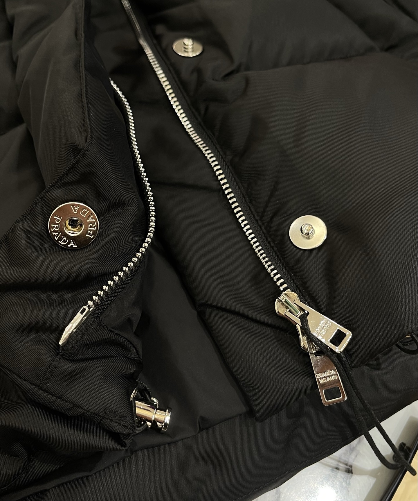 Prada 프라다 벨트 패딩 다운 점퍼 10