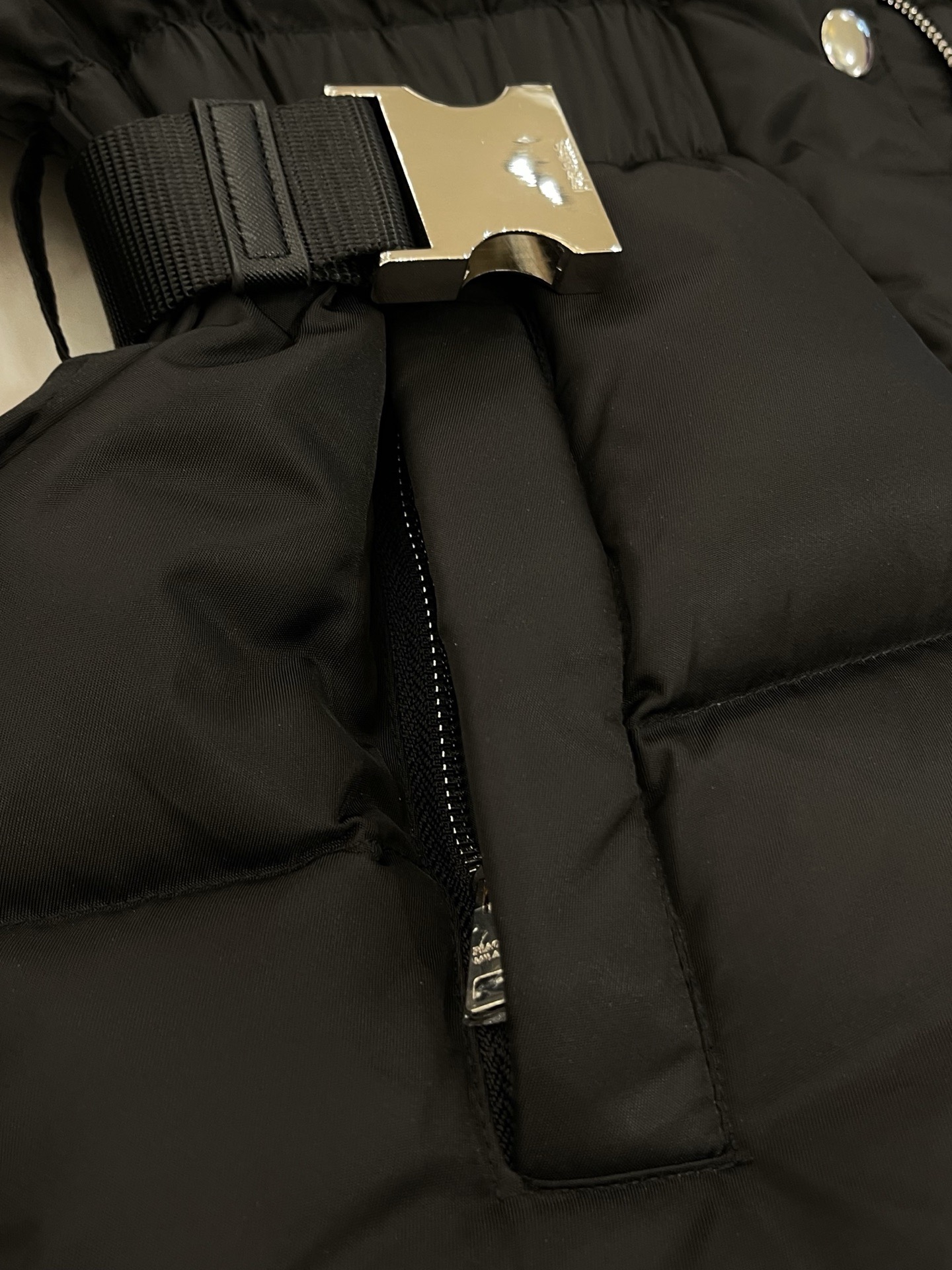 Prada 프라다 벨트 패딩 다운 점퍼 11