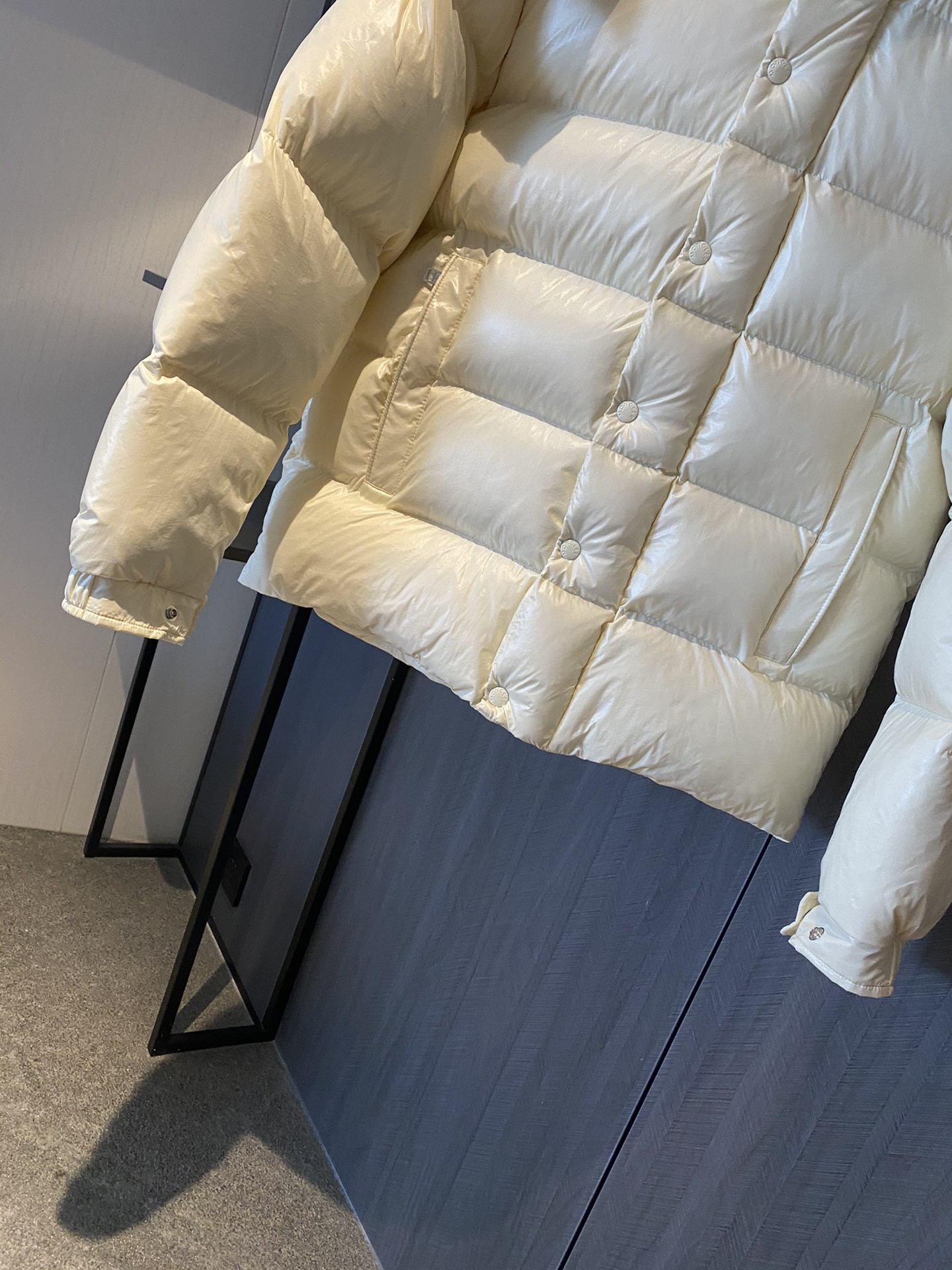 Louis Vuitton 루이비통 네버풀 반둘리에 Inside Out BB 24cm M15210 25