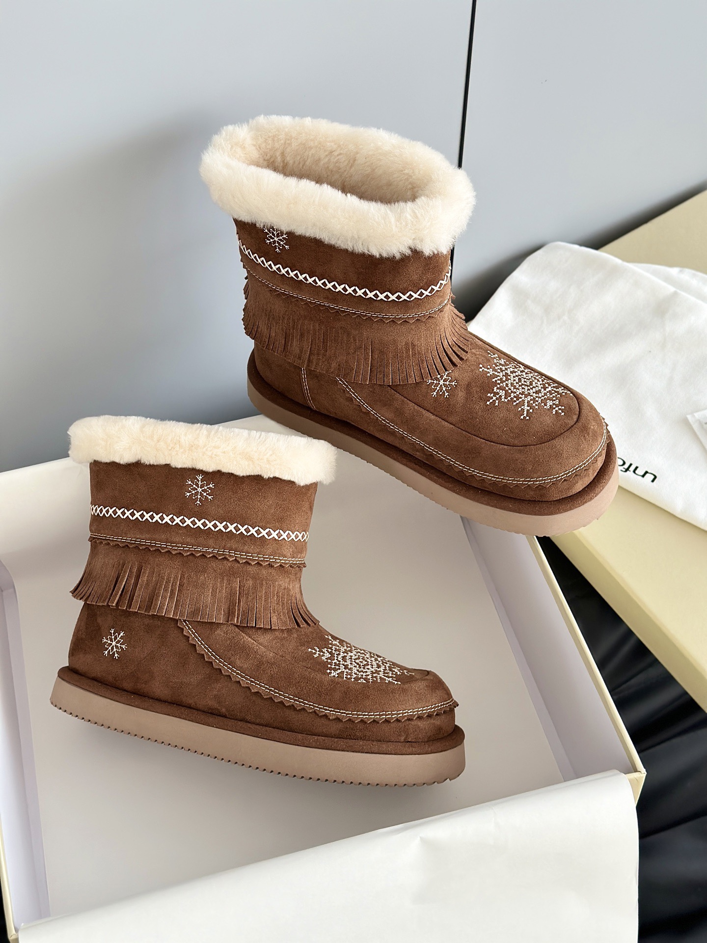 Louis Vuitton 루이비통 네버풀 방돌리에 Inside Out BB 24cm M12109 31