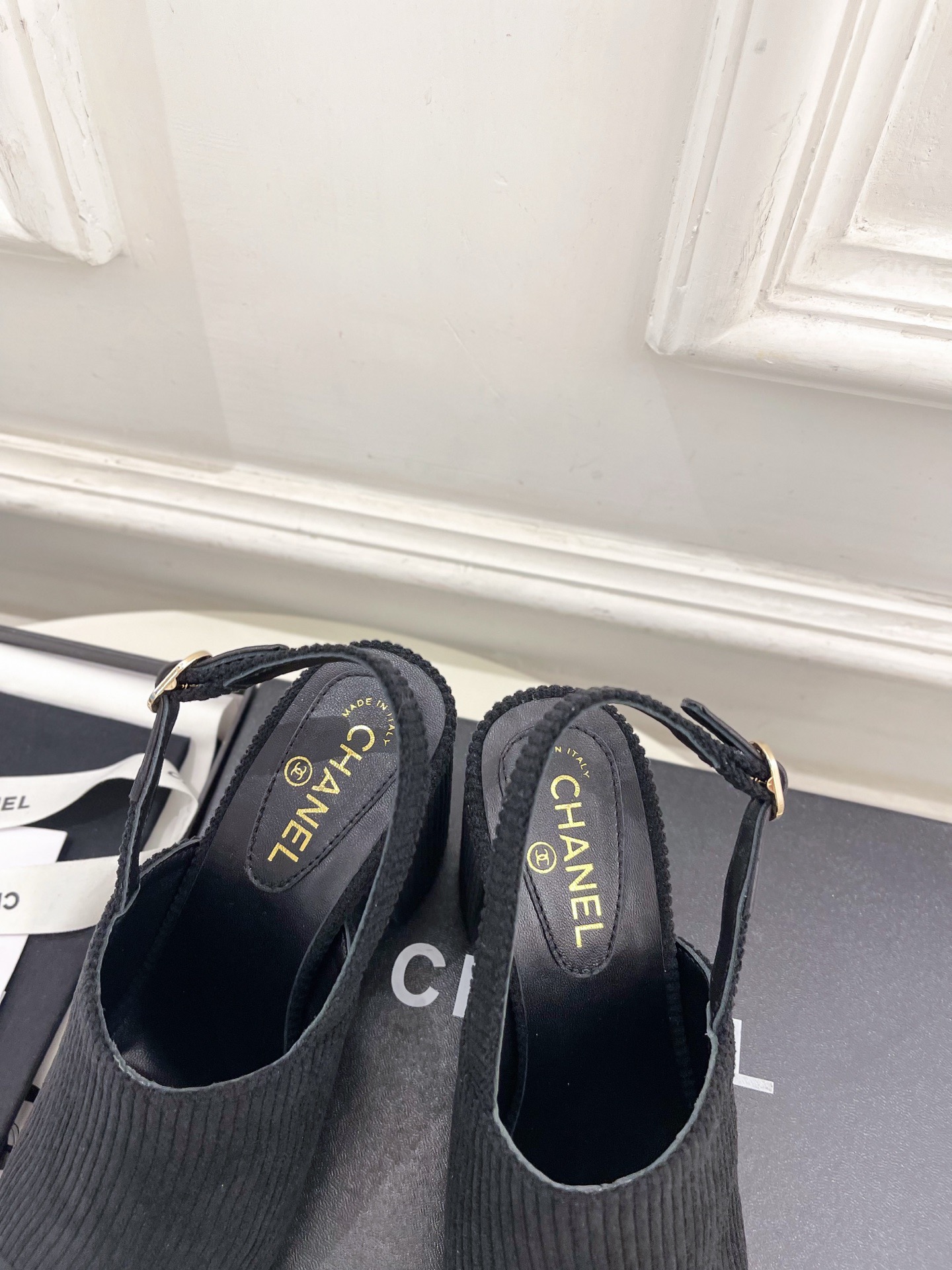 Louis Vuitton 루이비통 P110 Lv 로고 벙거지 모자 1