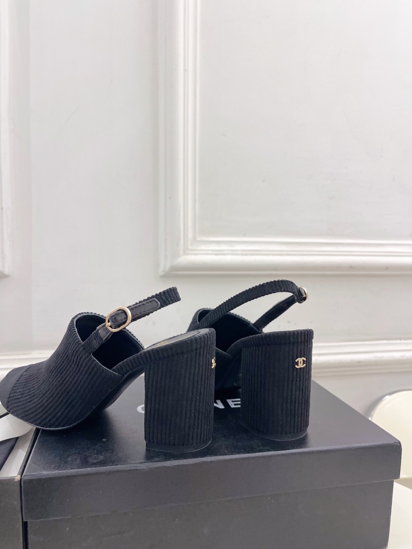 Louis Vuitton 루이비통 P110 Lv 로고 벙거지 모자 2