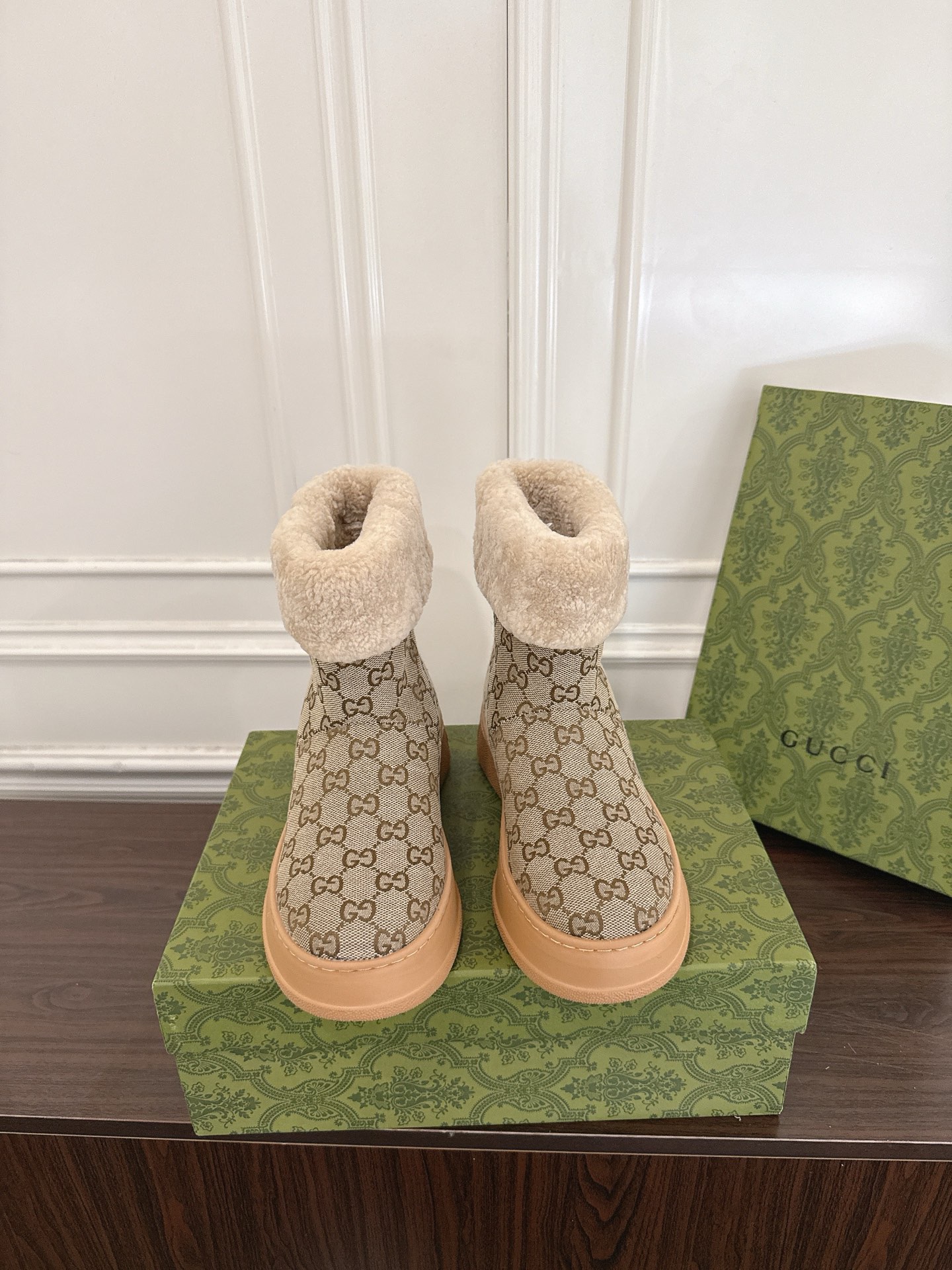 Louis Vuitton 루이비통 P110 Lv 로고 자수 버킷햇 8