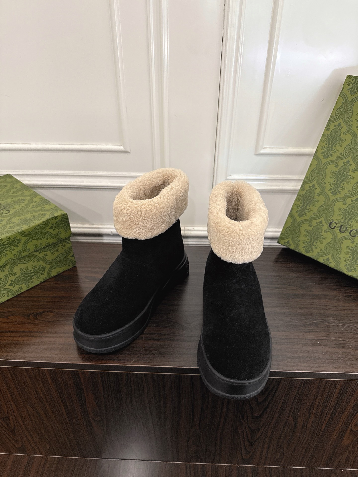 Burberry 25S 가을·겨울 신상 클래식 울 트렌치코트 2