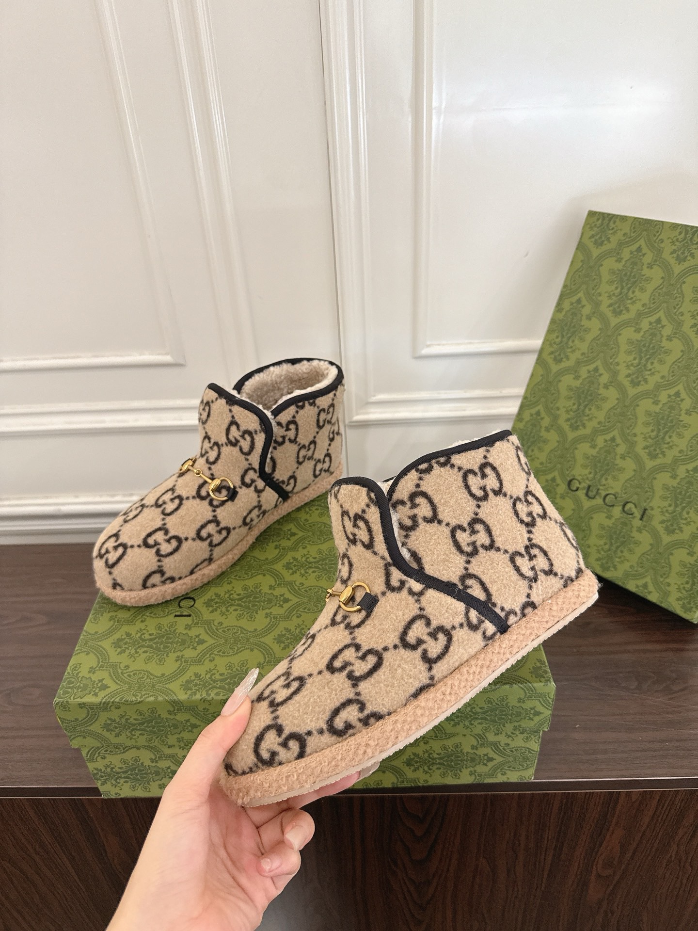 Louis Vuitton 루이비통 2025 신款 蕾丝 大帽檐 여름 해변 모자 3