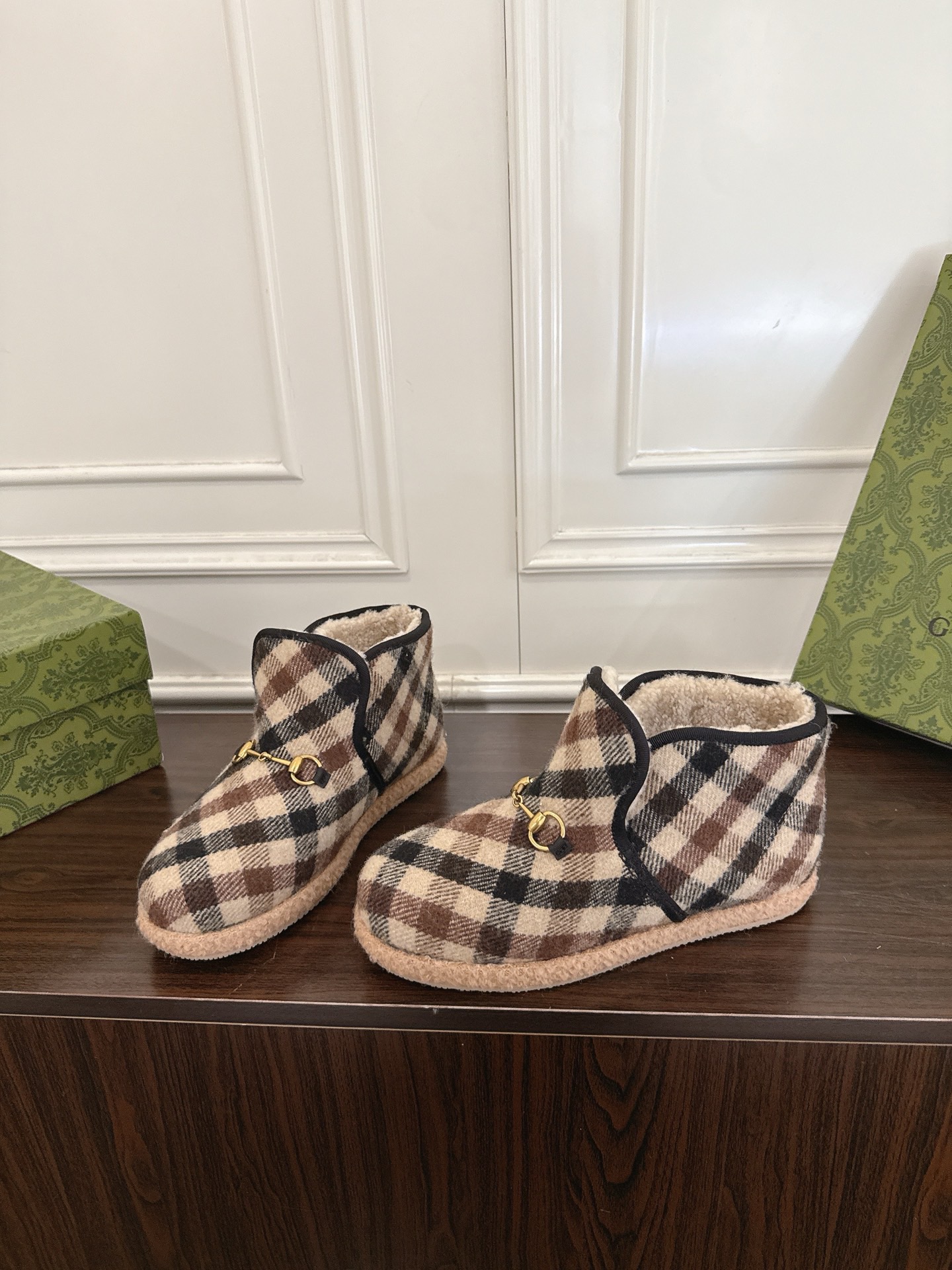 Philipp Plein 필립 플레인 럭셔리 수공예 진주 장식 양가죽 패딩 1