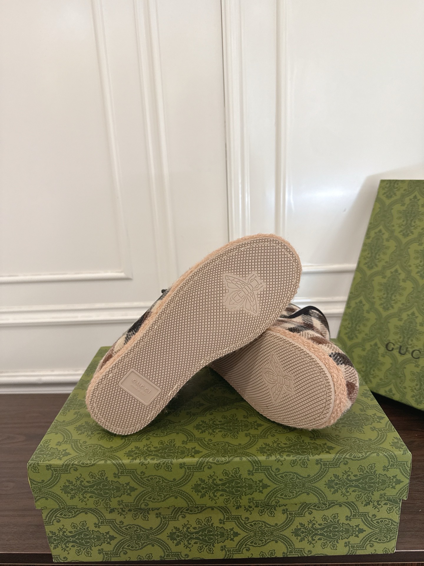 Philipp Plein 필립 플레인 럭셔리 수공예 진주 장식 양가죽 패딩 4