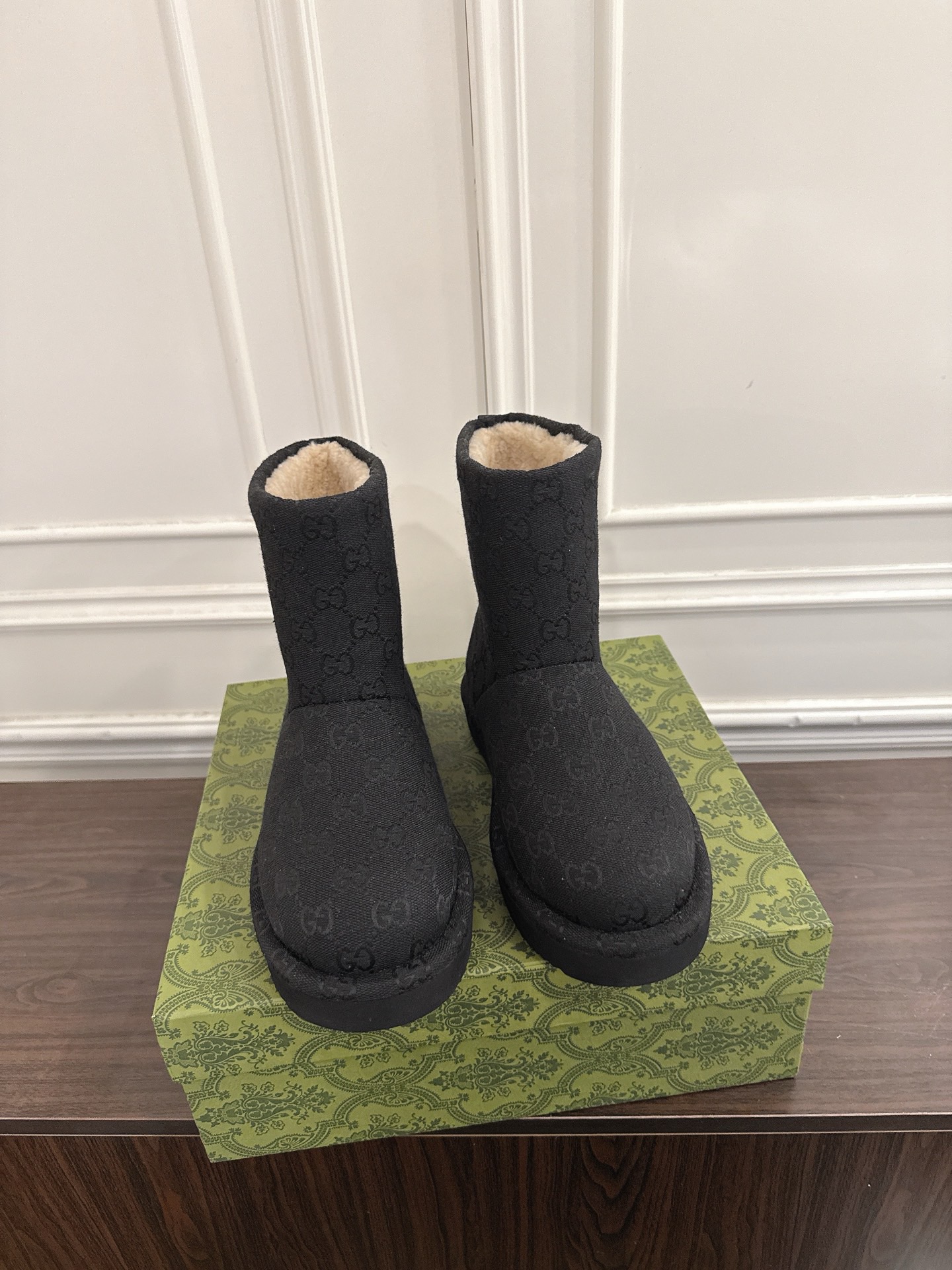 Philipp Plein 필립 플레인 럭셔리 수공예 진주 장식 양가죽 패딩 6