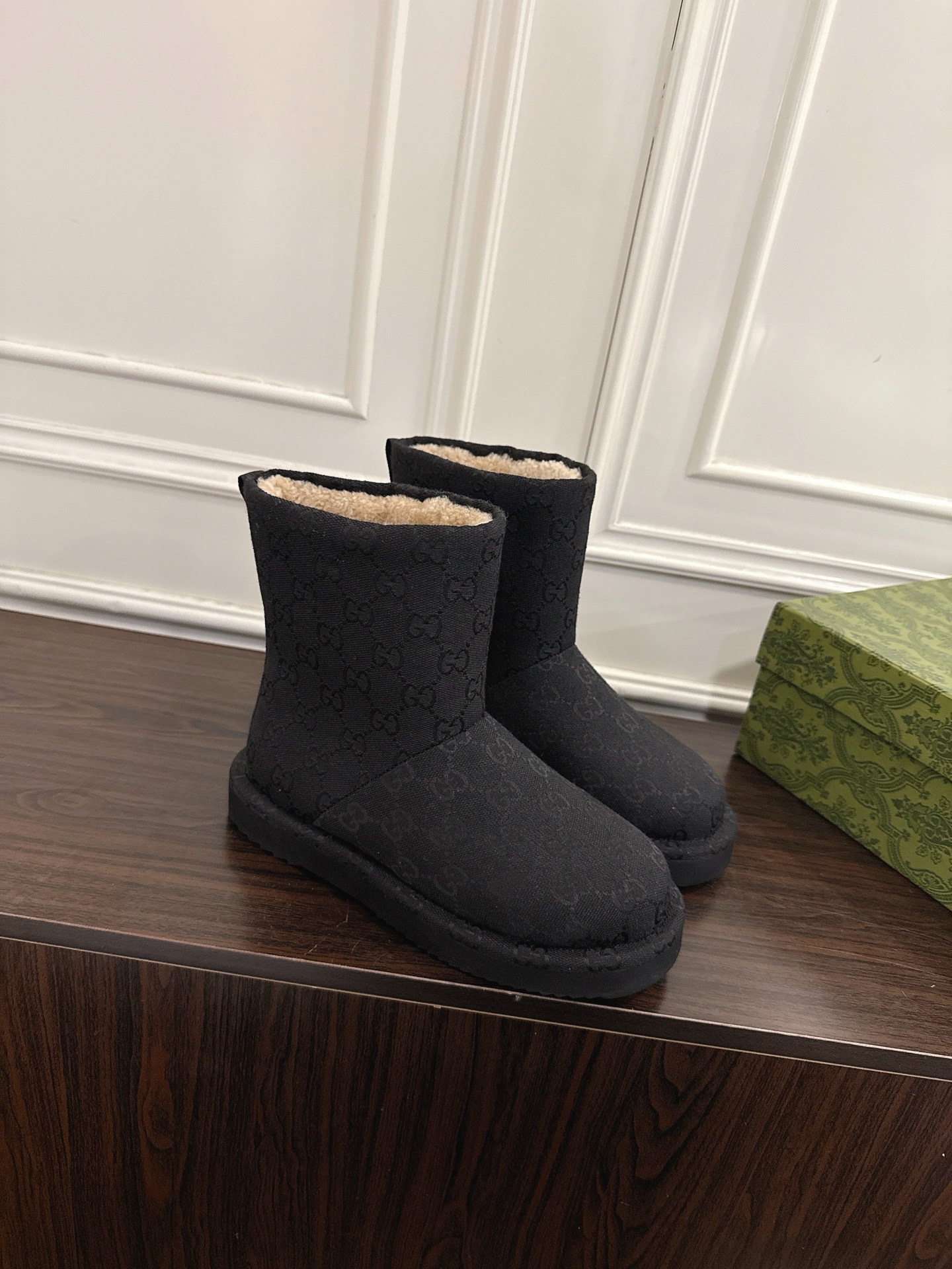 Philipp Plein 필립 플레인 럭셔리 수공예 진주 장식 양가죽 패딩 7