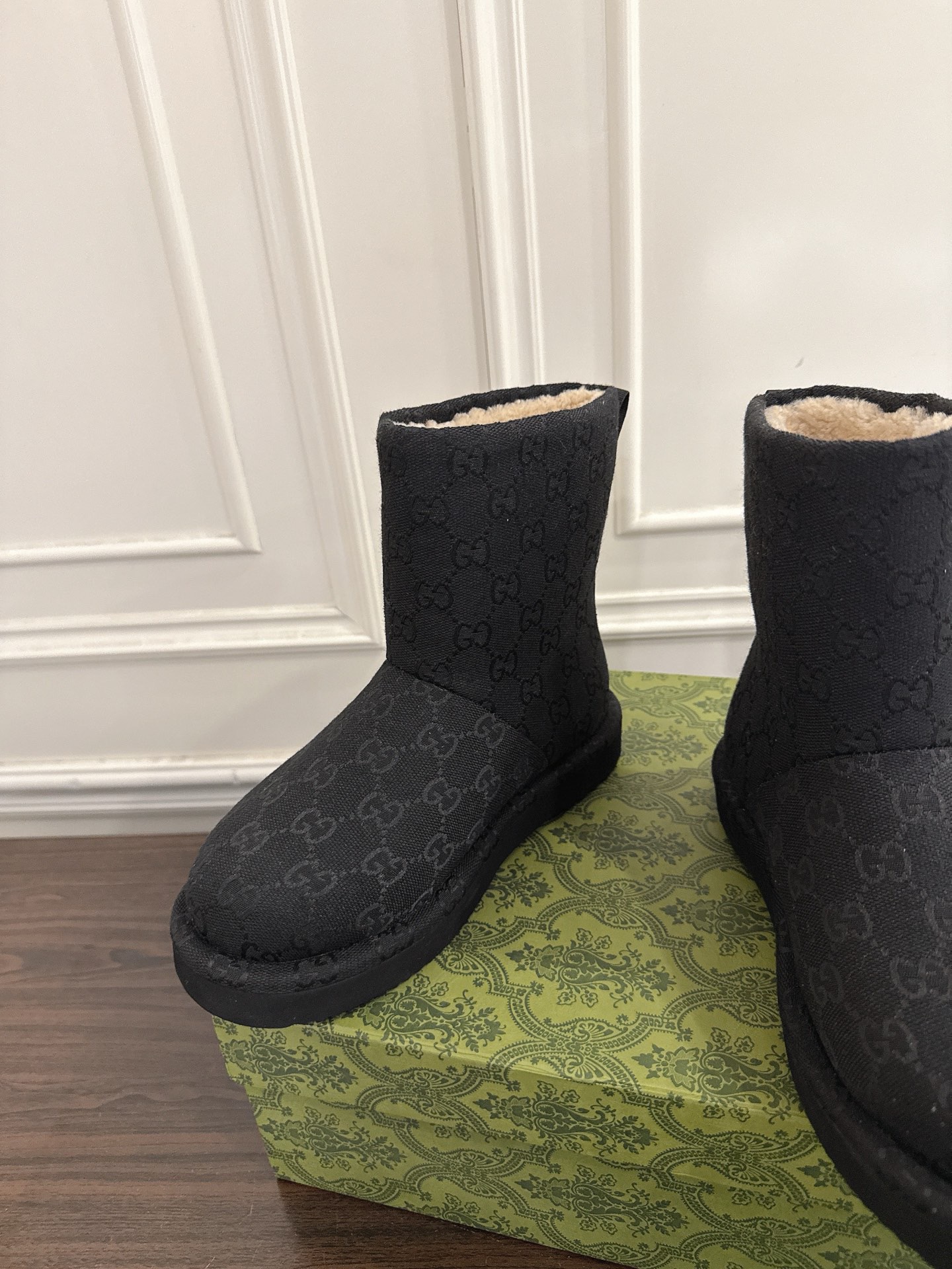 Philipp Plein 필립 플레인 럭셔리 수공예 진주 장식 양가죽 패딩 9