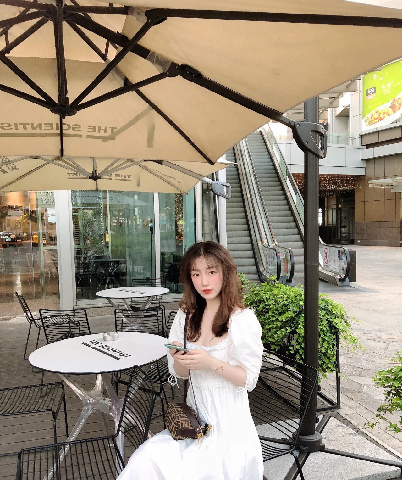 FENDI FF 모노그램 미니 런치박스백 / 스몰 크로스바디 7