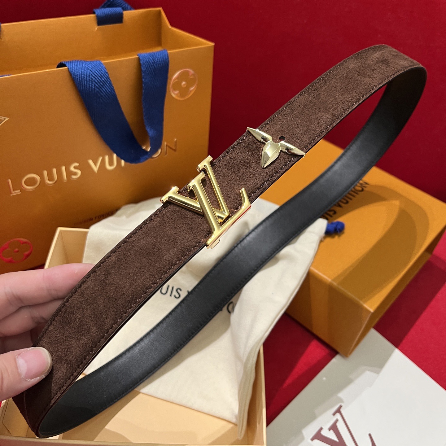 Louis Vuitton 루이비통 루이 비통 여성 스웨이드 가죽 벨트 3cm 1