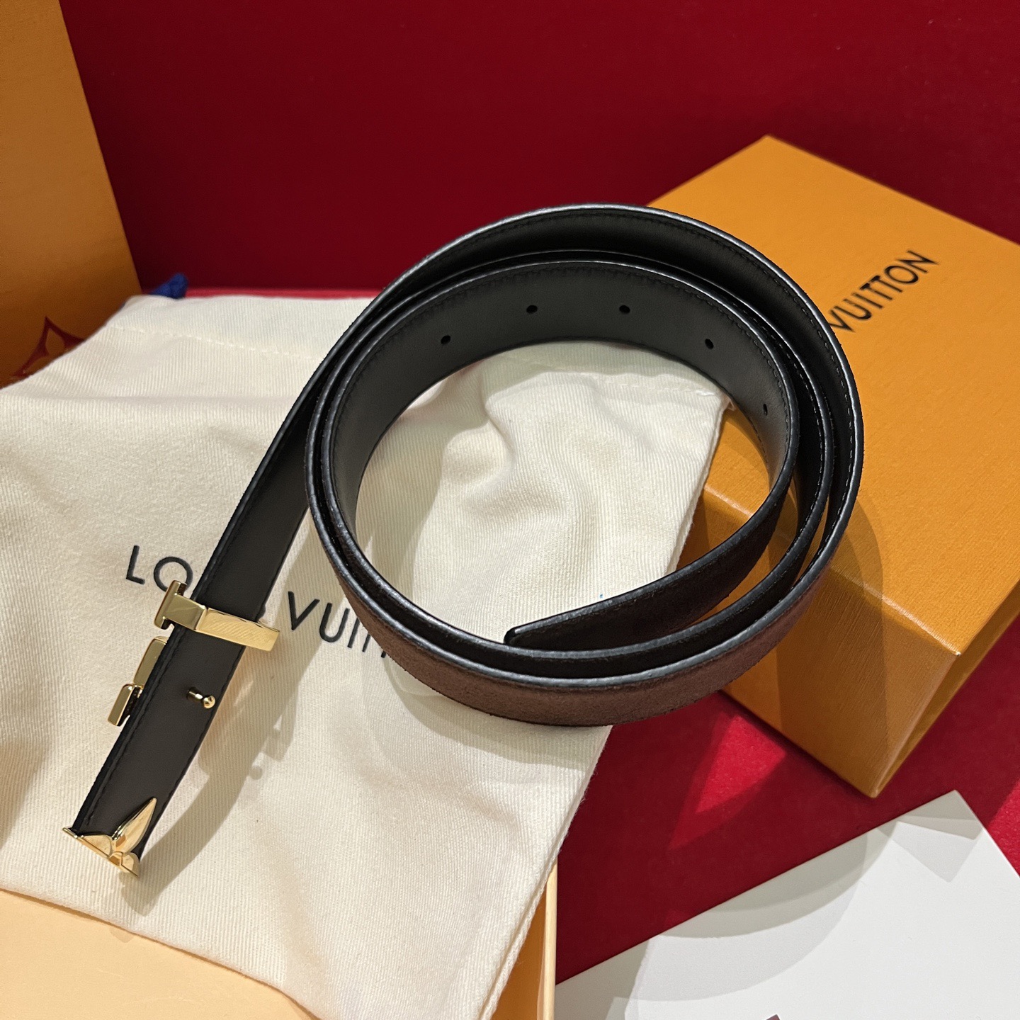 Louis Vuitton 루이비통 루이 비통 여성 스웨이드 가죽 벨트 3cm 6