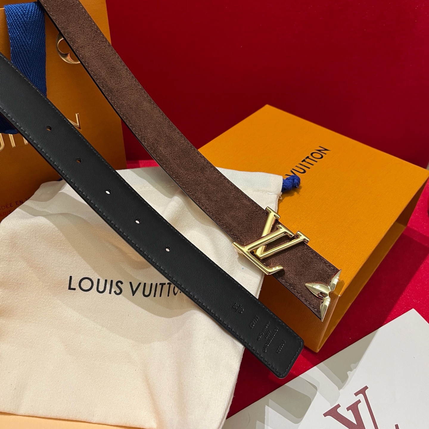 Louis Vuitton 루이비통 루이 비통 여성 스웨이드 가죽 벨트 3cm 7