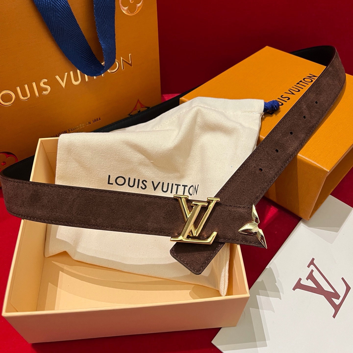 Louis Vuitton 루이비통 루이 비통 여성 스웨이드 가죽 벨트 3cm 8