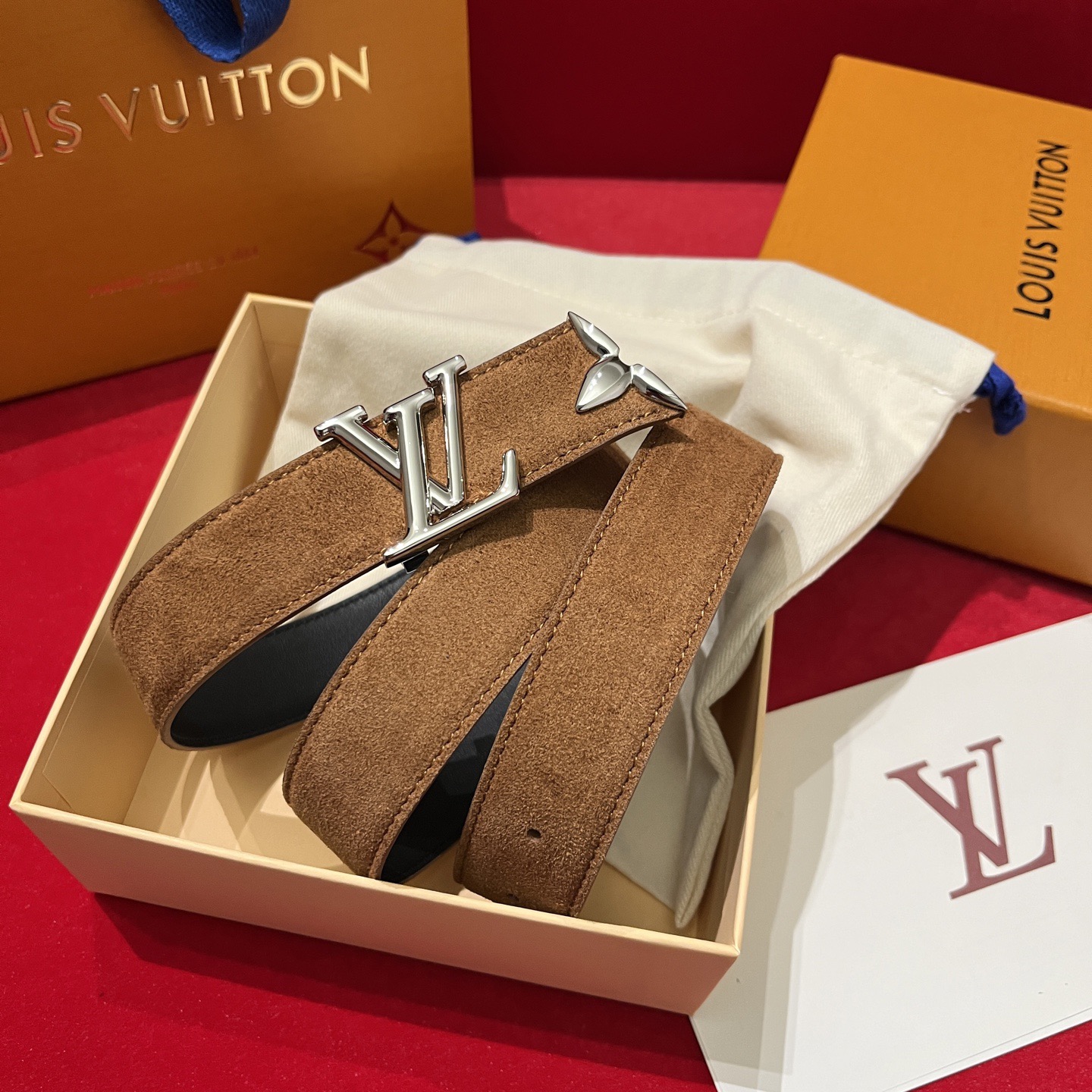 Louis Vuitton 루이 비통 LV 이니셜 리버서블 벨트 30mm M4497 1