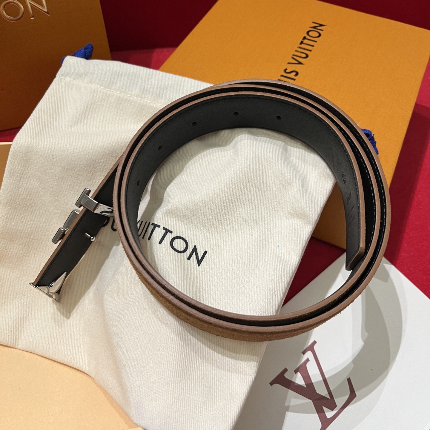 Louis Vuitton 루이 비통 LV 이니셜 리버서블 벨트 30mm M4497 6