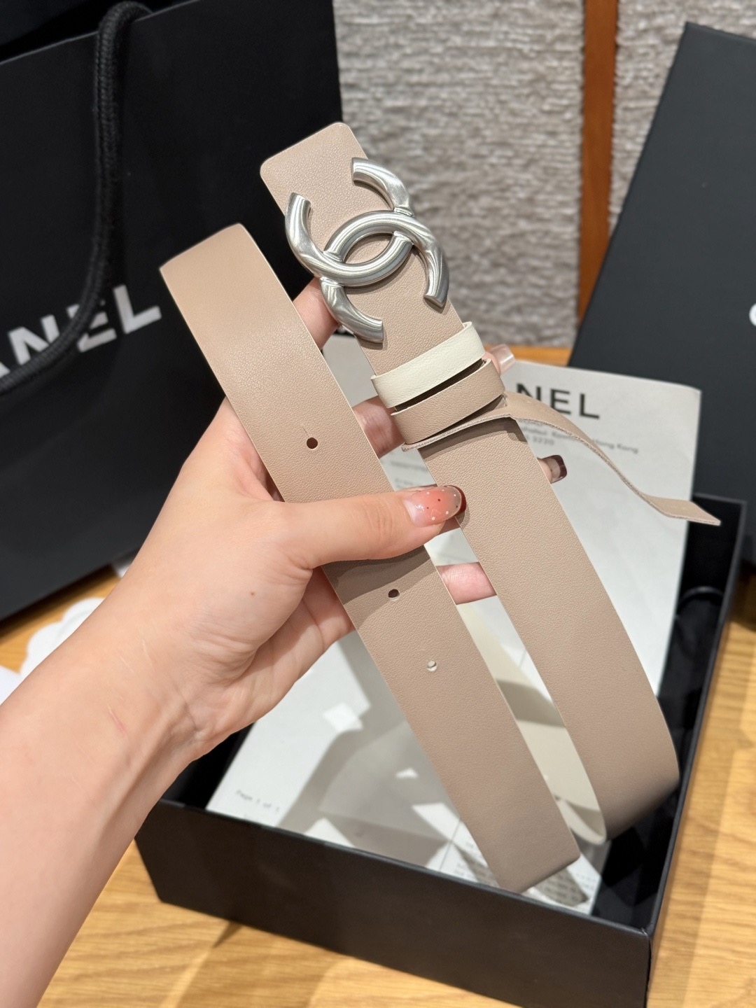 PRADA 프라다 2025 후드 패딩 자켓 정보없음 3