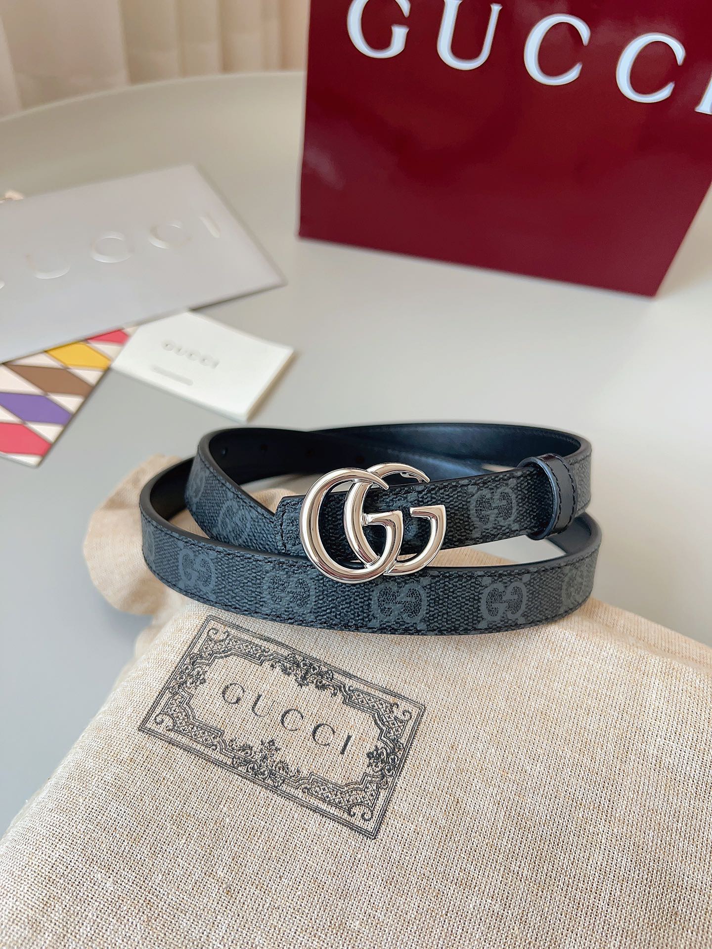 Gucci 구구찌 GG 마몽 리버서블 벨트 GG 수프림 캔버스 레더, 더블 G 버클 30mm 6