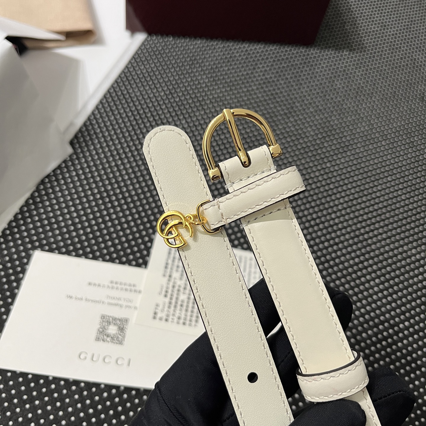 Gucci 구찌 인터로킹 G 참 장식 레더 벨트 35mm 6