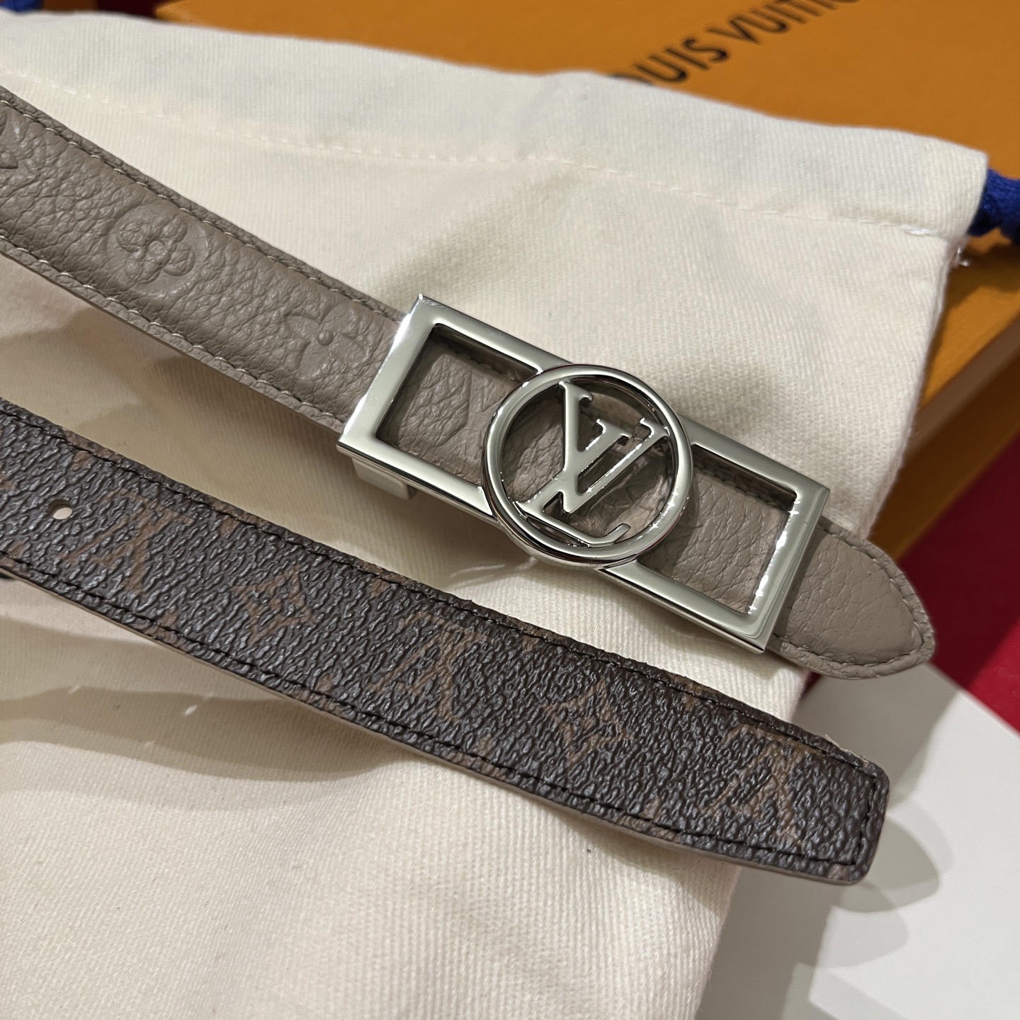 Louis Vuitton 루이비통 플라워 버클 모노그램 리버서블 여성 벨트 2