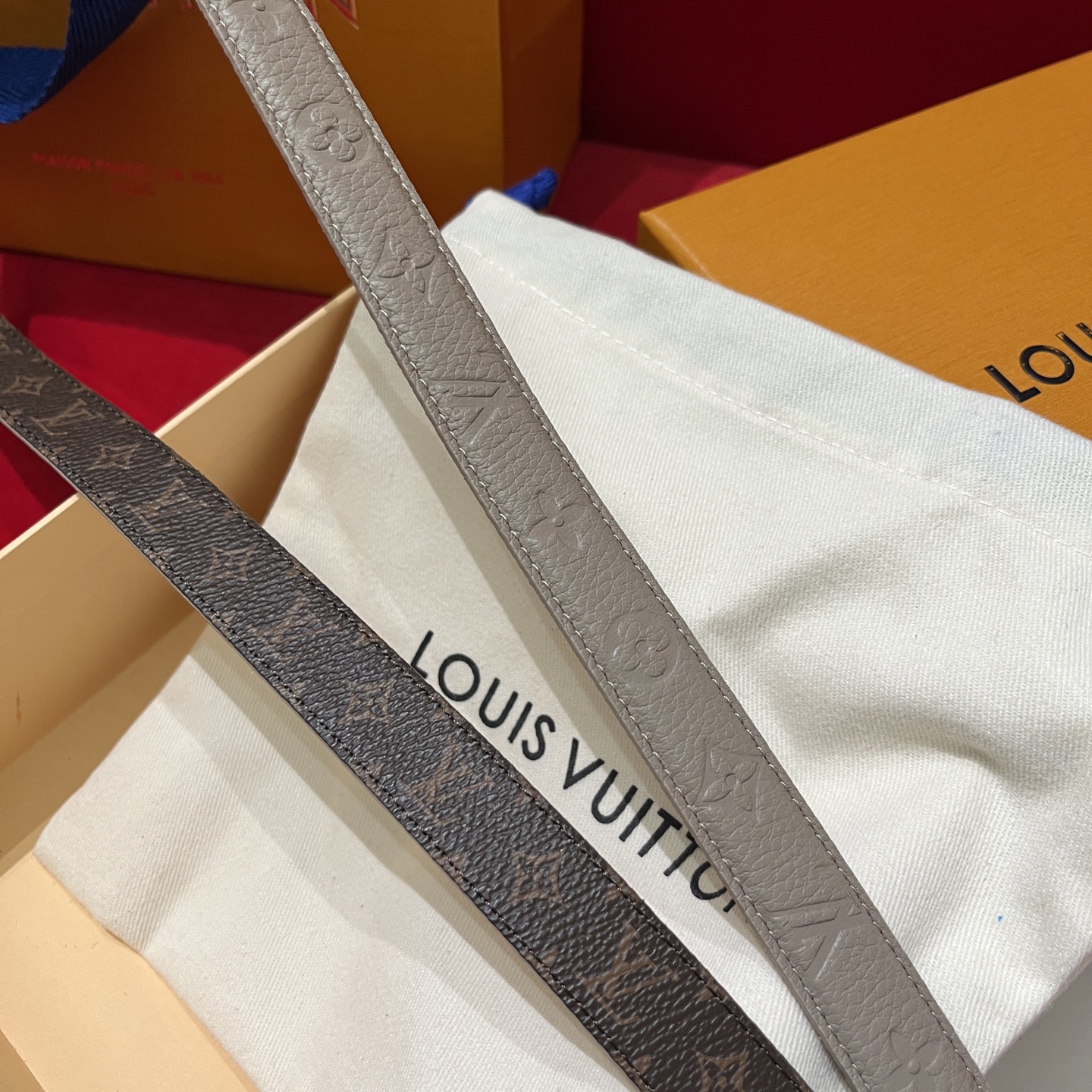 Louis Vuitton 루이비통 플라워 버클 모노그램 리버서블 여성 벨트 3