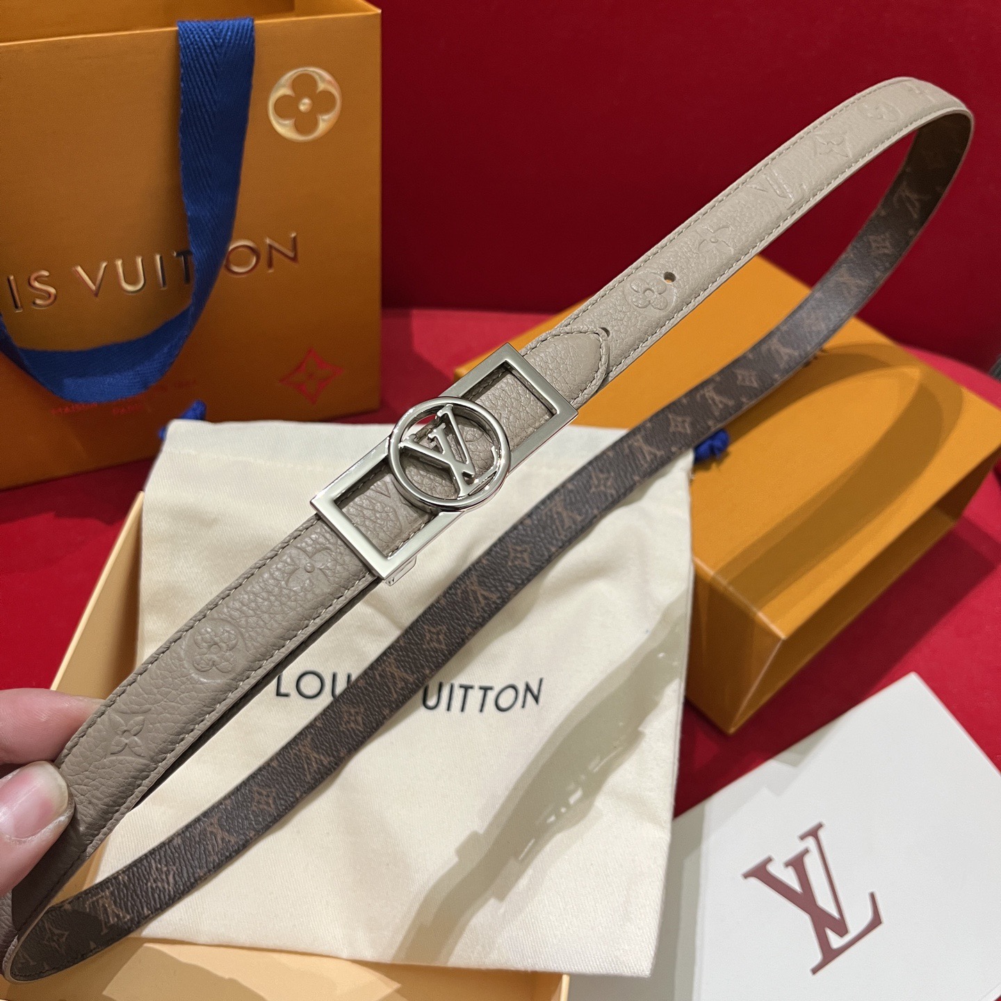 Louis Vuitton 루이비통 플라워 버클 모노그램 리버서블 여성 벨트 6