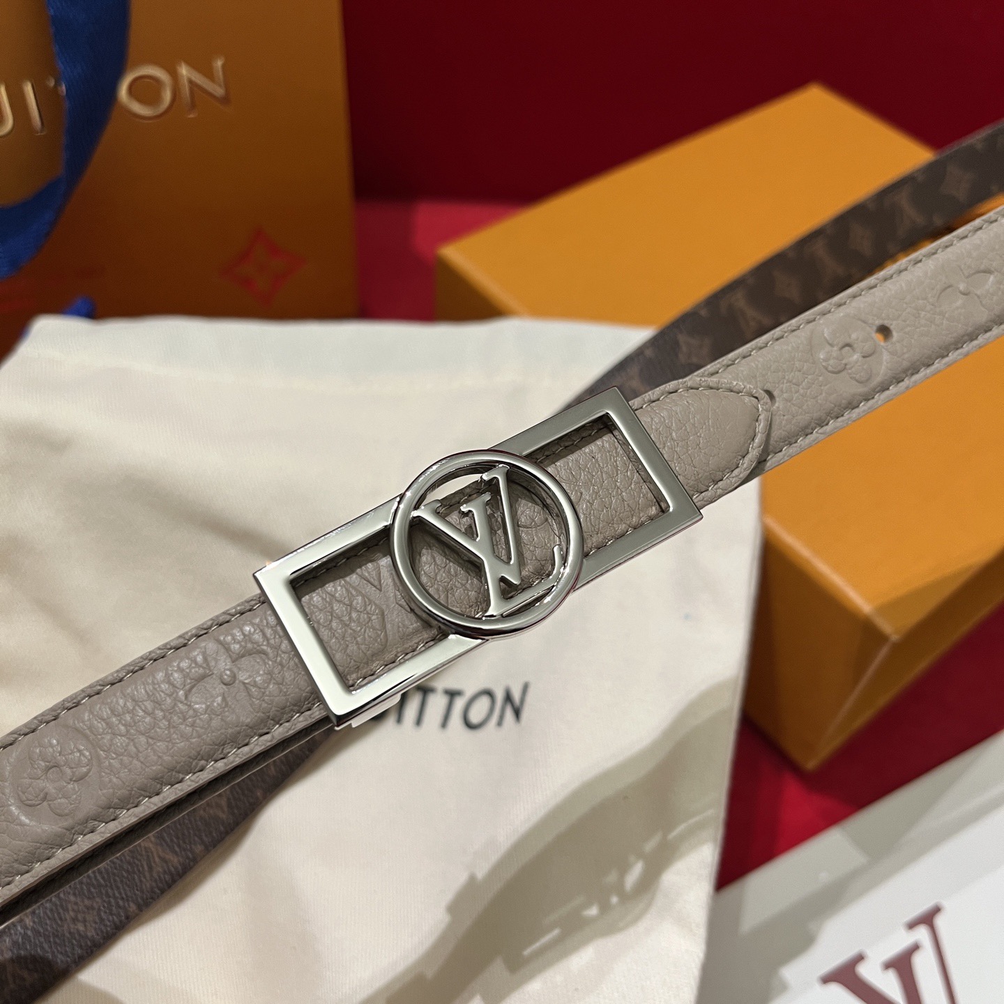 Louis Vuitton 루이비통 플라워 버클 모노그램 리버서블 여성 벨트 7