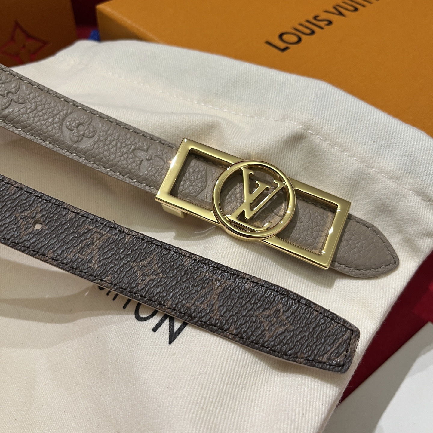 Louis Vuitton 루이비통 플라워 버클 모노그램 리버서블 여성 벨트 2