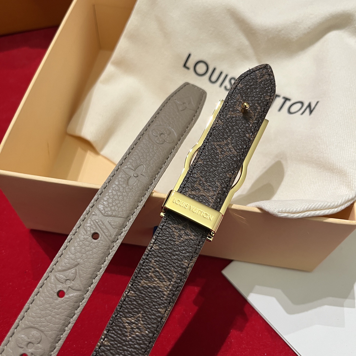 Louis Vuitton 루이비통 플라워 버클 모노그램 리버서블 여성 벨트 6