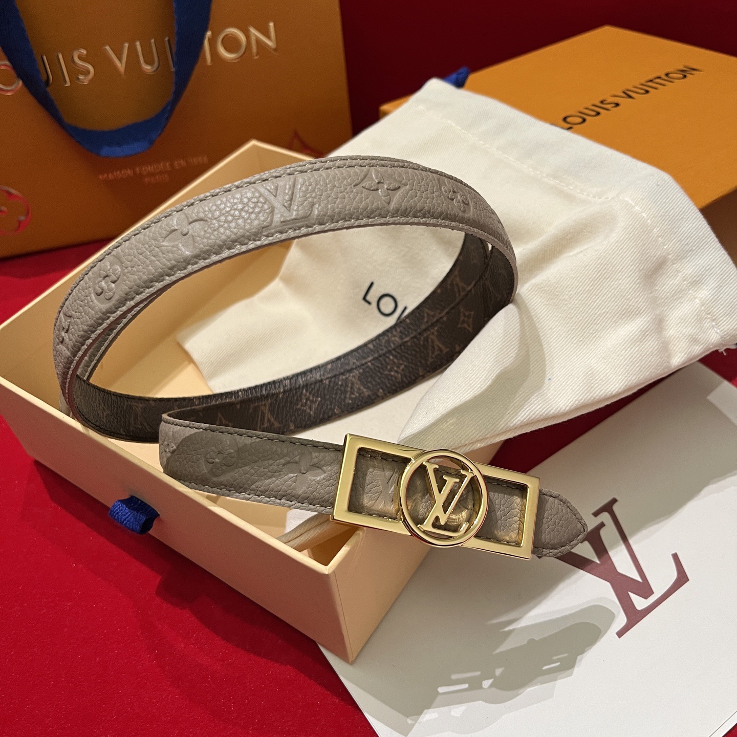 Louis Vuitton 루이비통 플라워 버클 모노그램 리버서블 여성 벨트 9