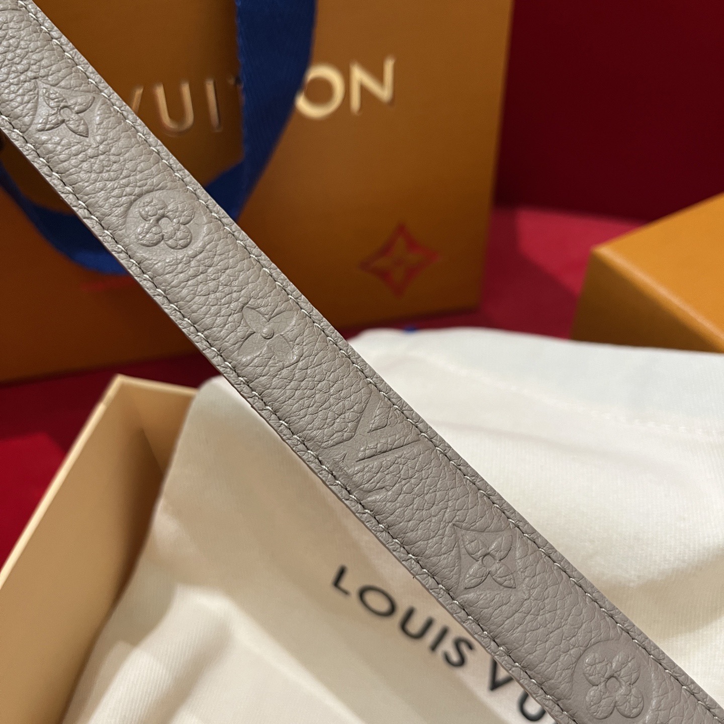Louis Vuitton 루이비통 플라워 버클 모노그램 리버서블 여성 벨트 4