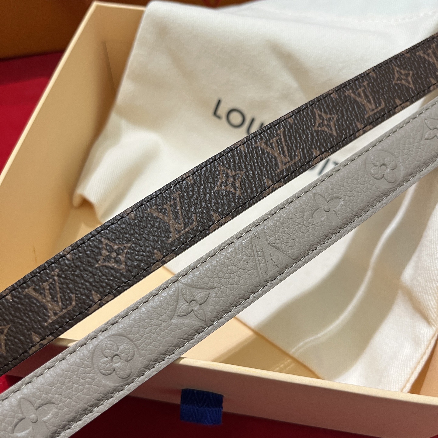 Louis Vuitton 루이비통 플라워 버클 모노그램 리버서블 여성 벨트 5