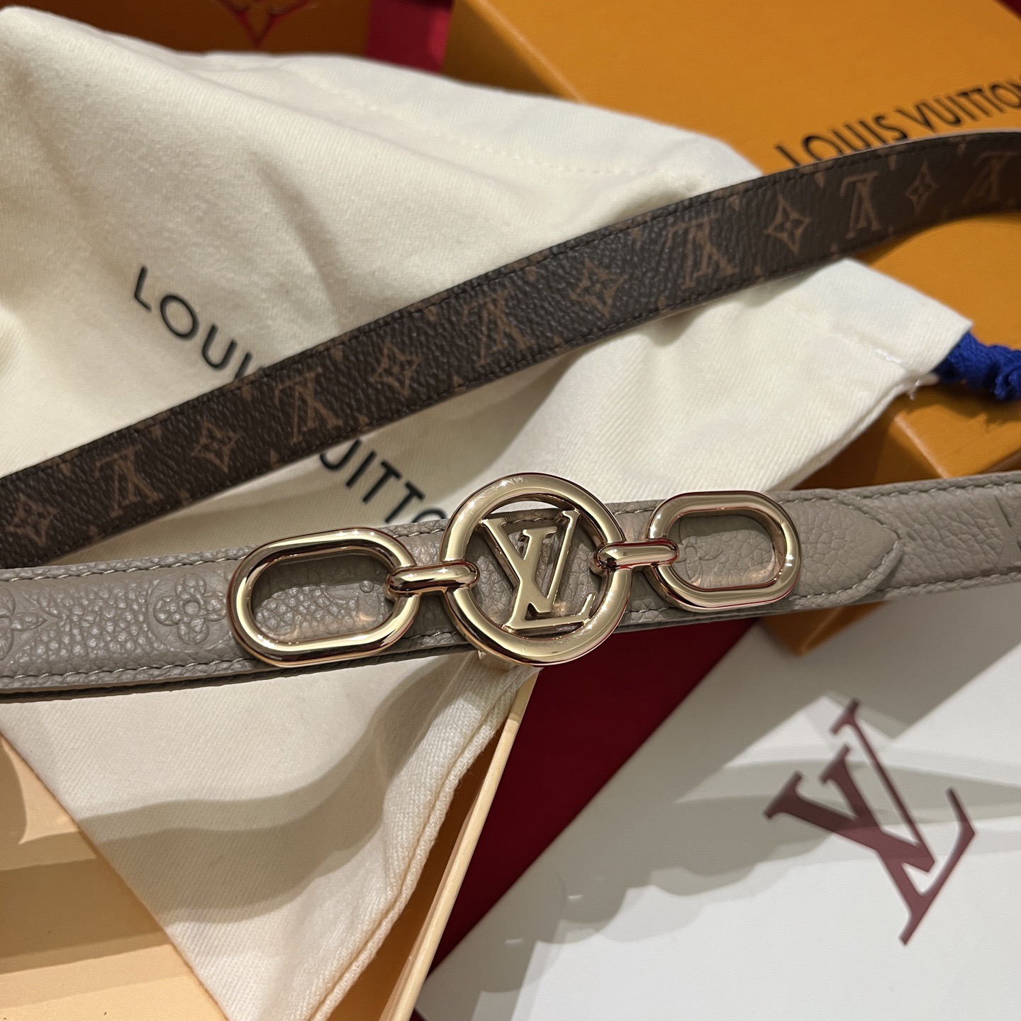 Louis Vuitton 루이비통 플라워 버클 모노그램 리버서블 여성 벨트 8