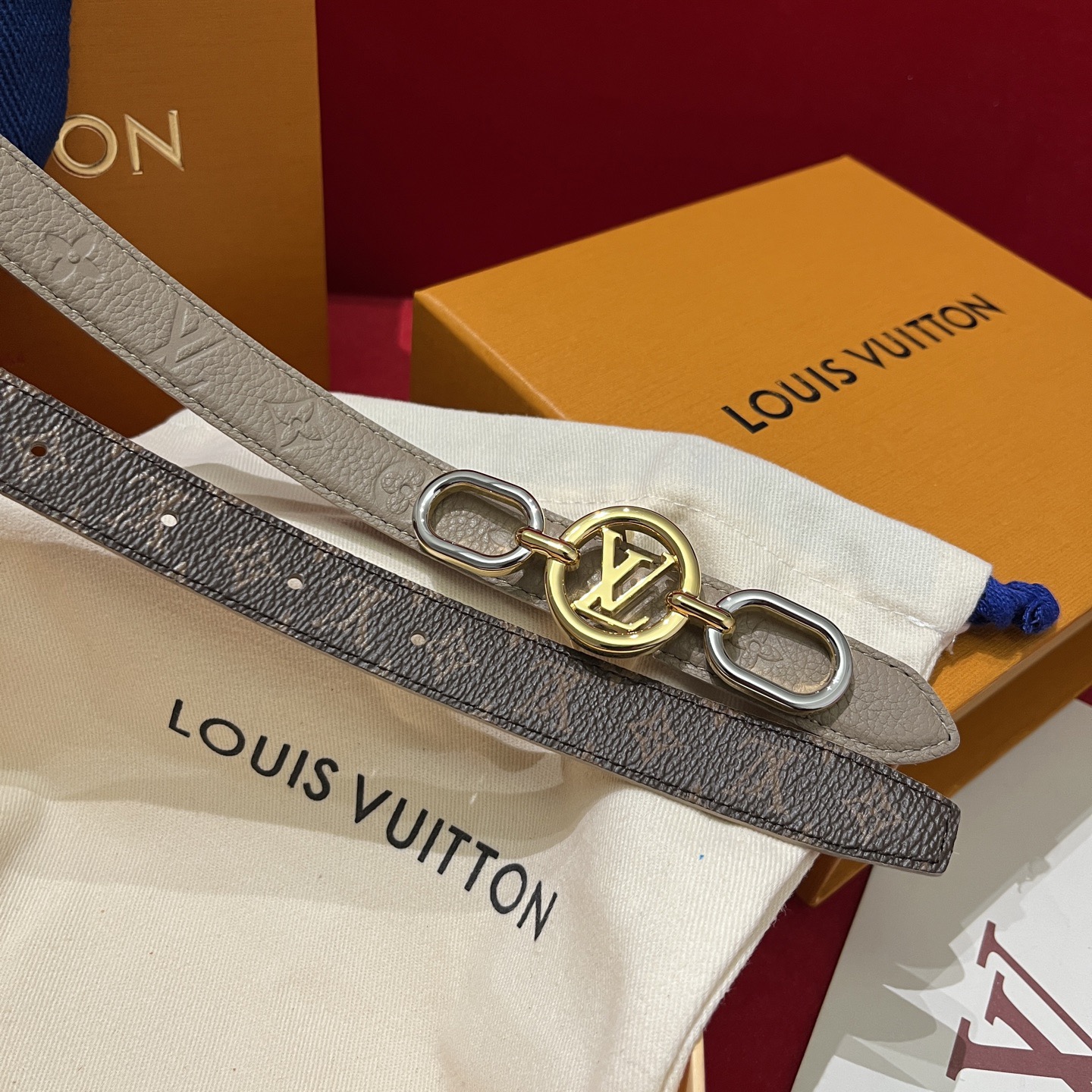 Louis Vuitton 루이비통 플라워 버클 모노그램 리버서블 여성 벨트 1